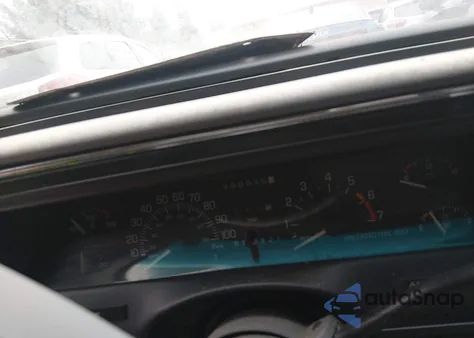 1997 Buick Lesabre Custom z USA, uszkodzony, nr VIN 1G4HP52K6VH411059